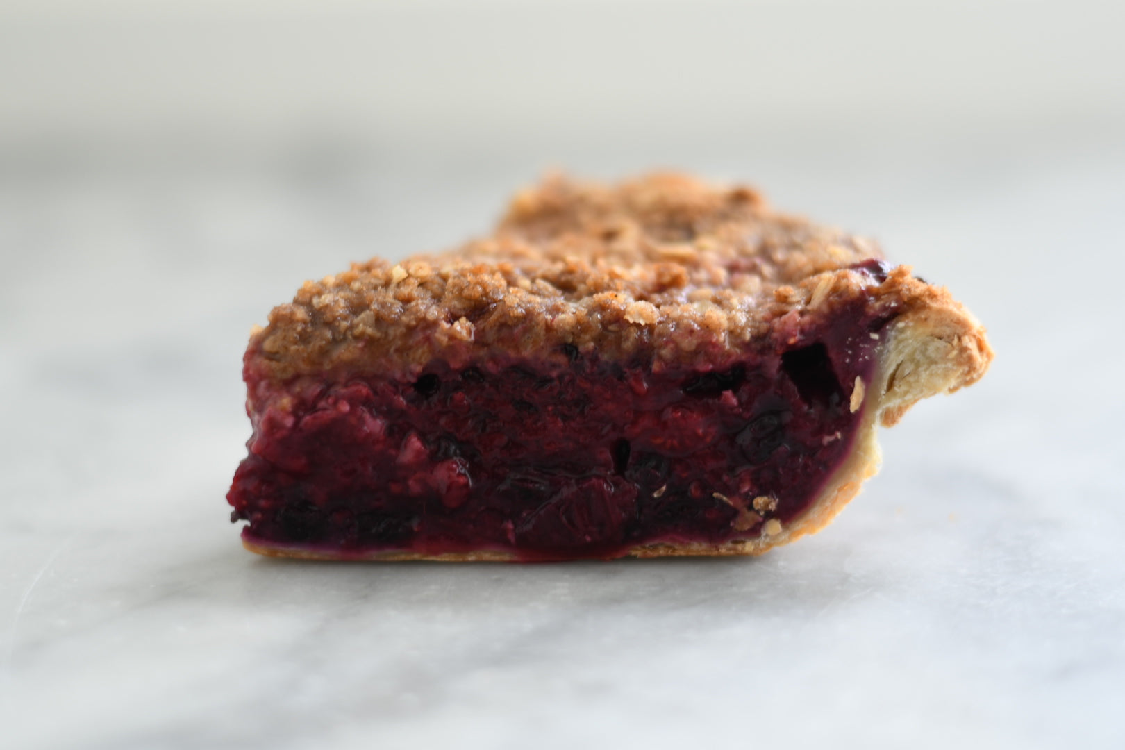 9" Bumble Berry Crumble Pie